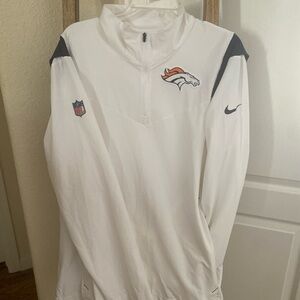 NWOT Nike Denver Broncos Quarter Zip, L